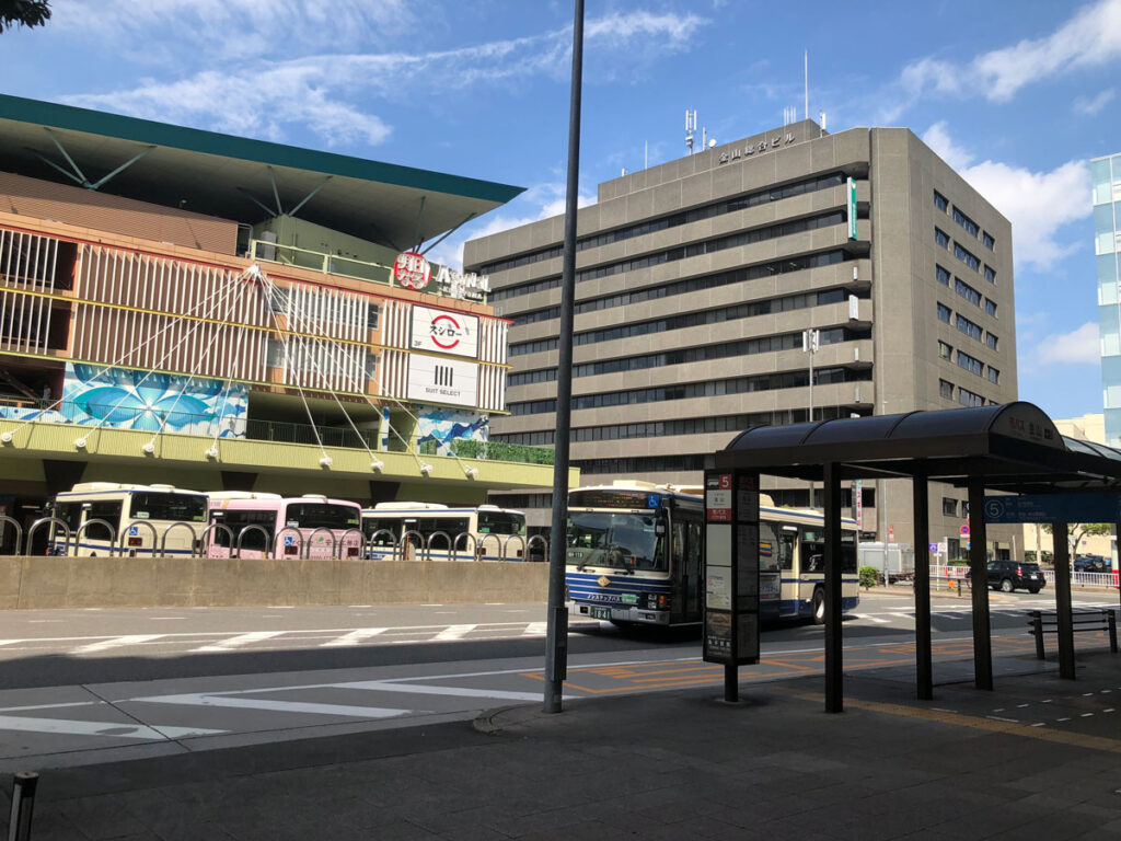 金山駅周辺